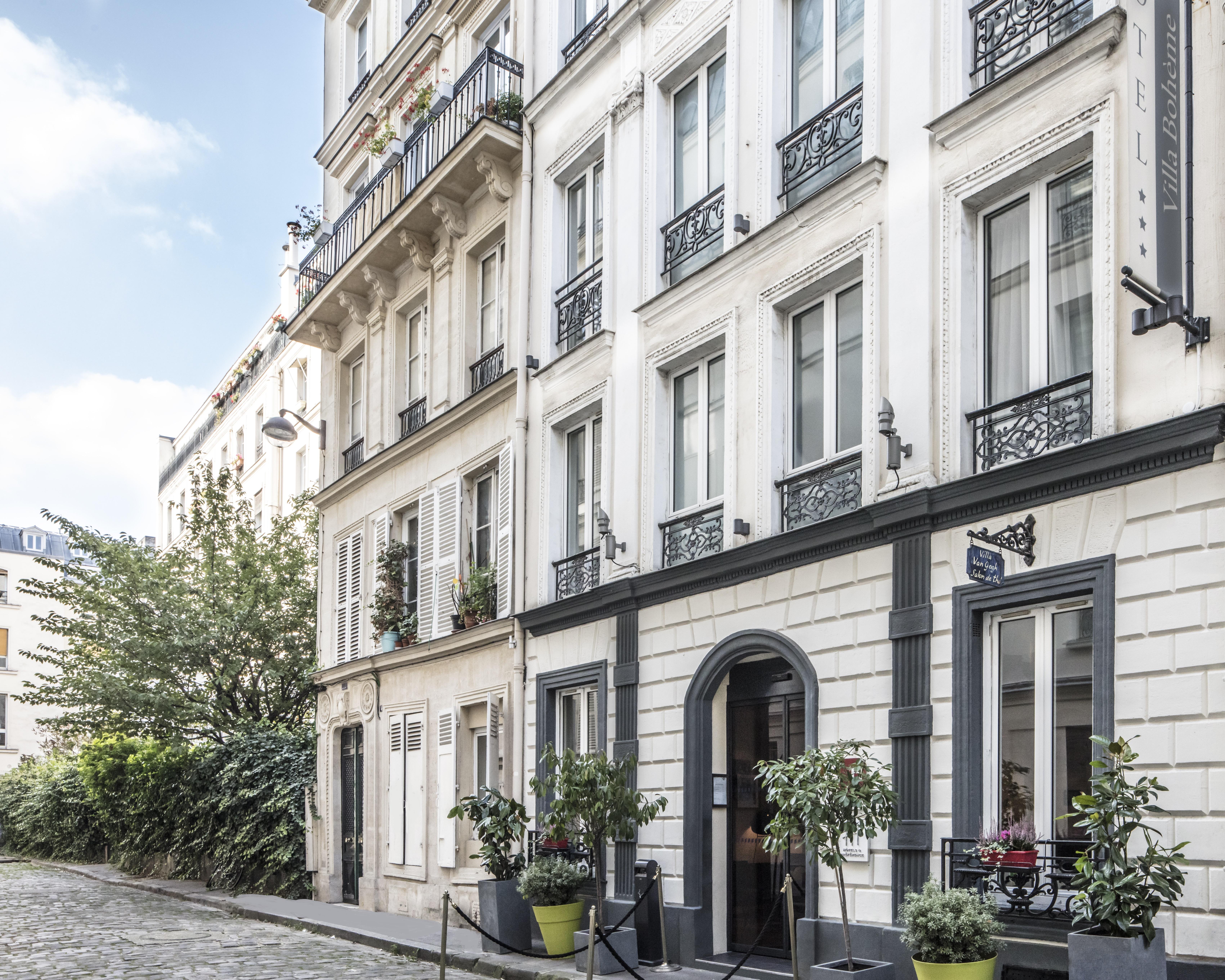 Boheme Hotel