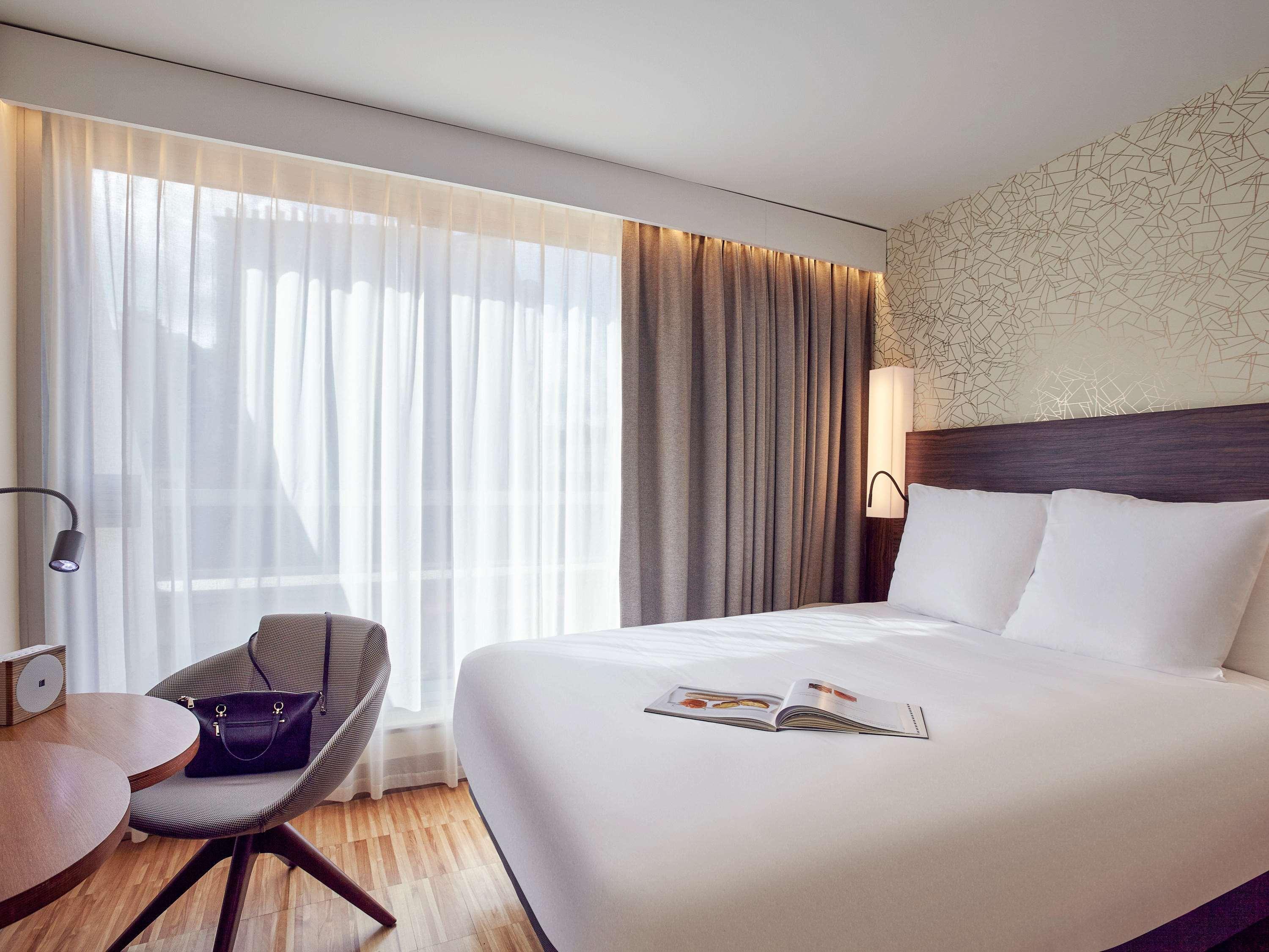 Mercure Arc De Triomphe Etoile Hotel