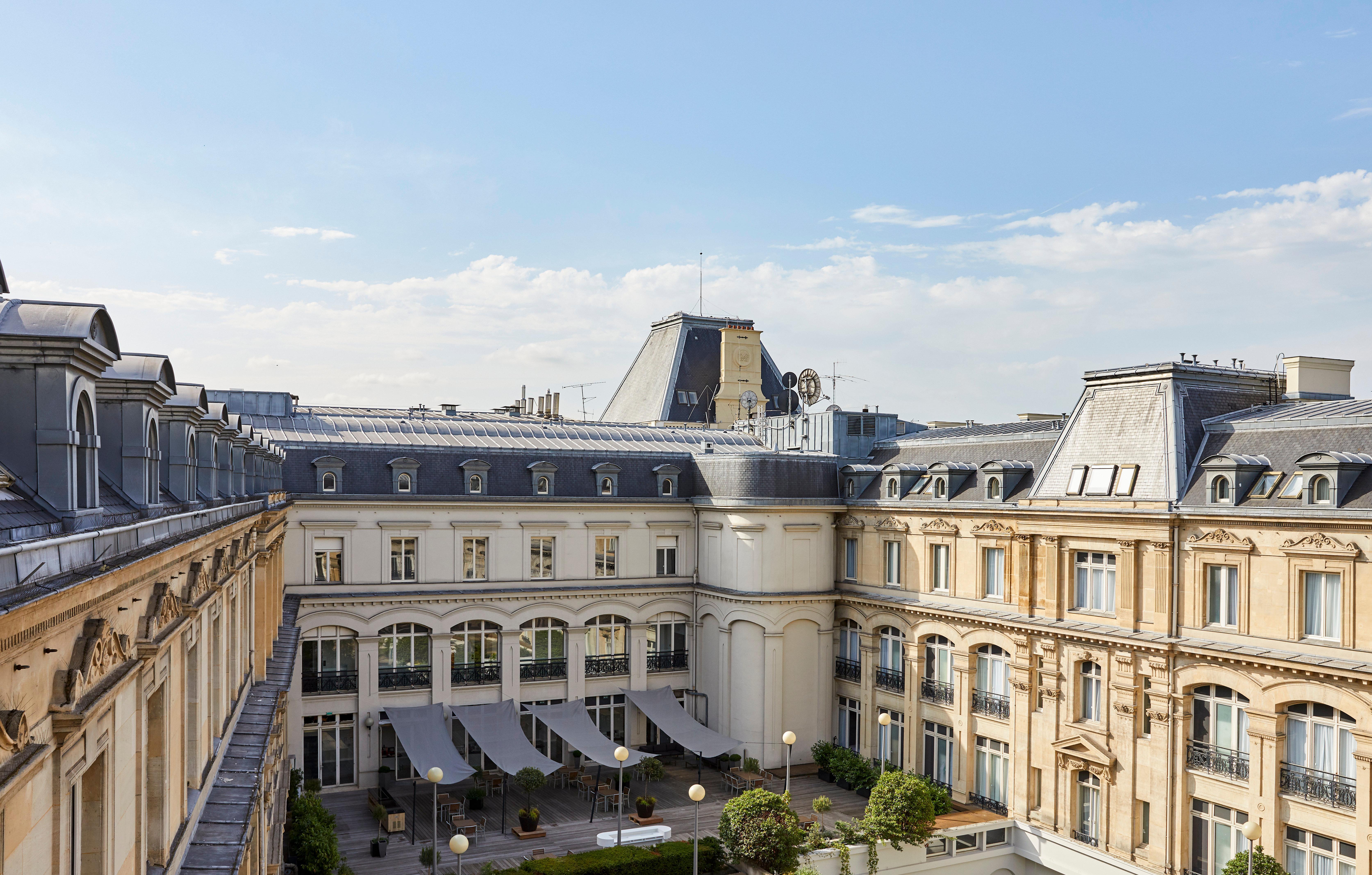 Crowne Plaza République, An Ihg Hotel 4*