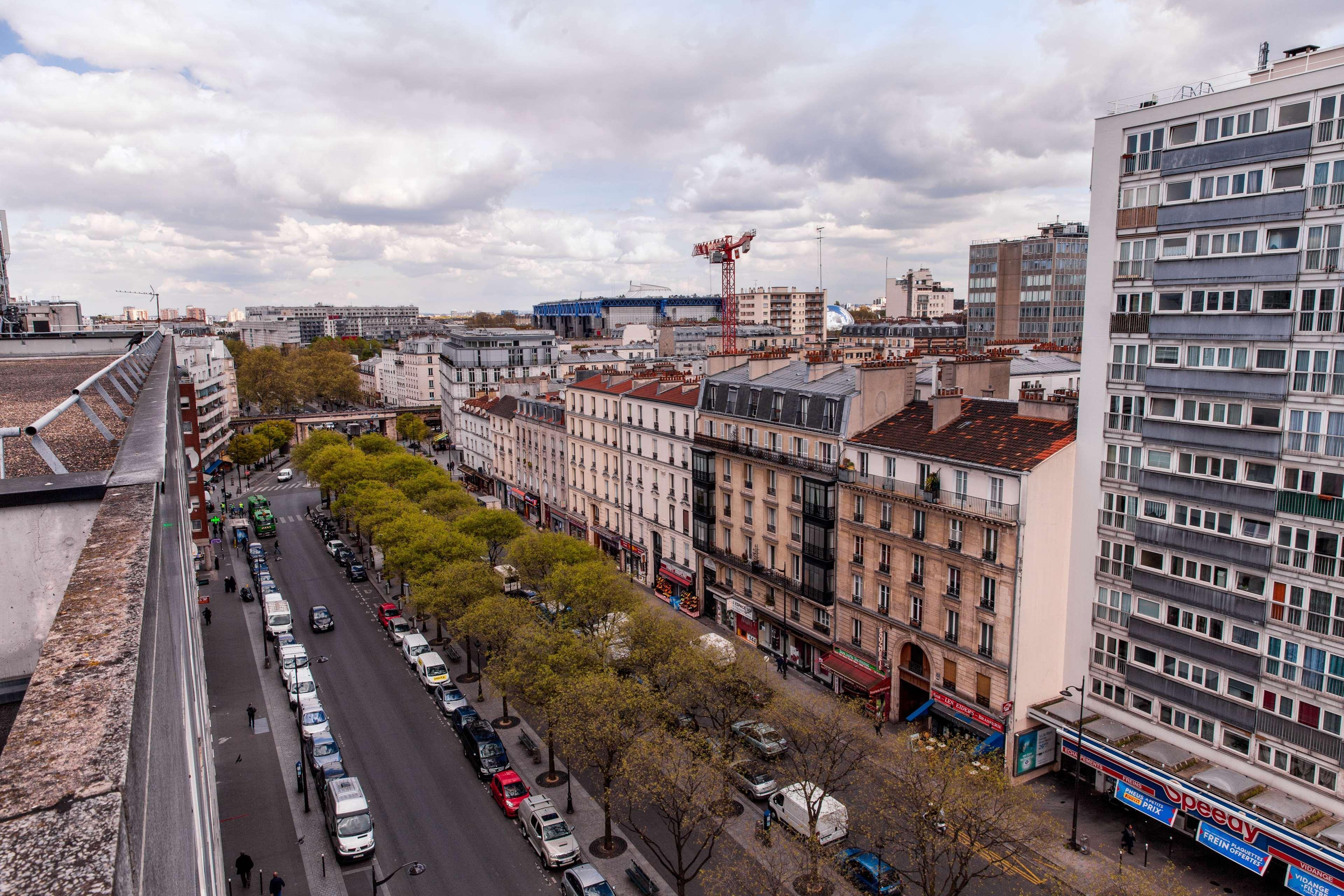 Campanile Prime 19 - La Hotel 3*