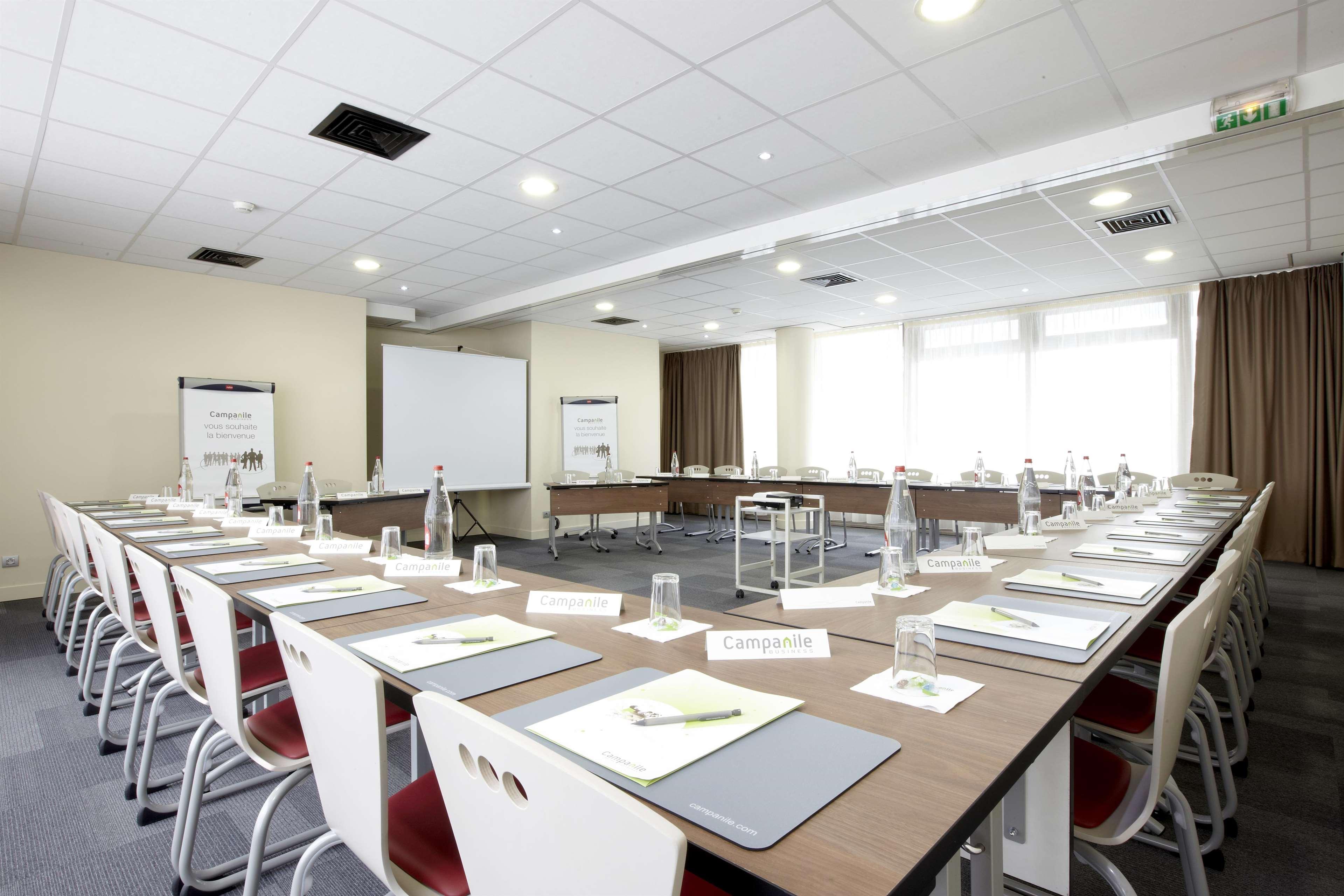 Campanile Prime 19 - La 3* Paris