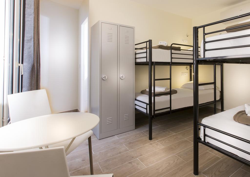 Hostel Enjoy Paris