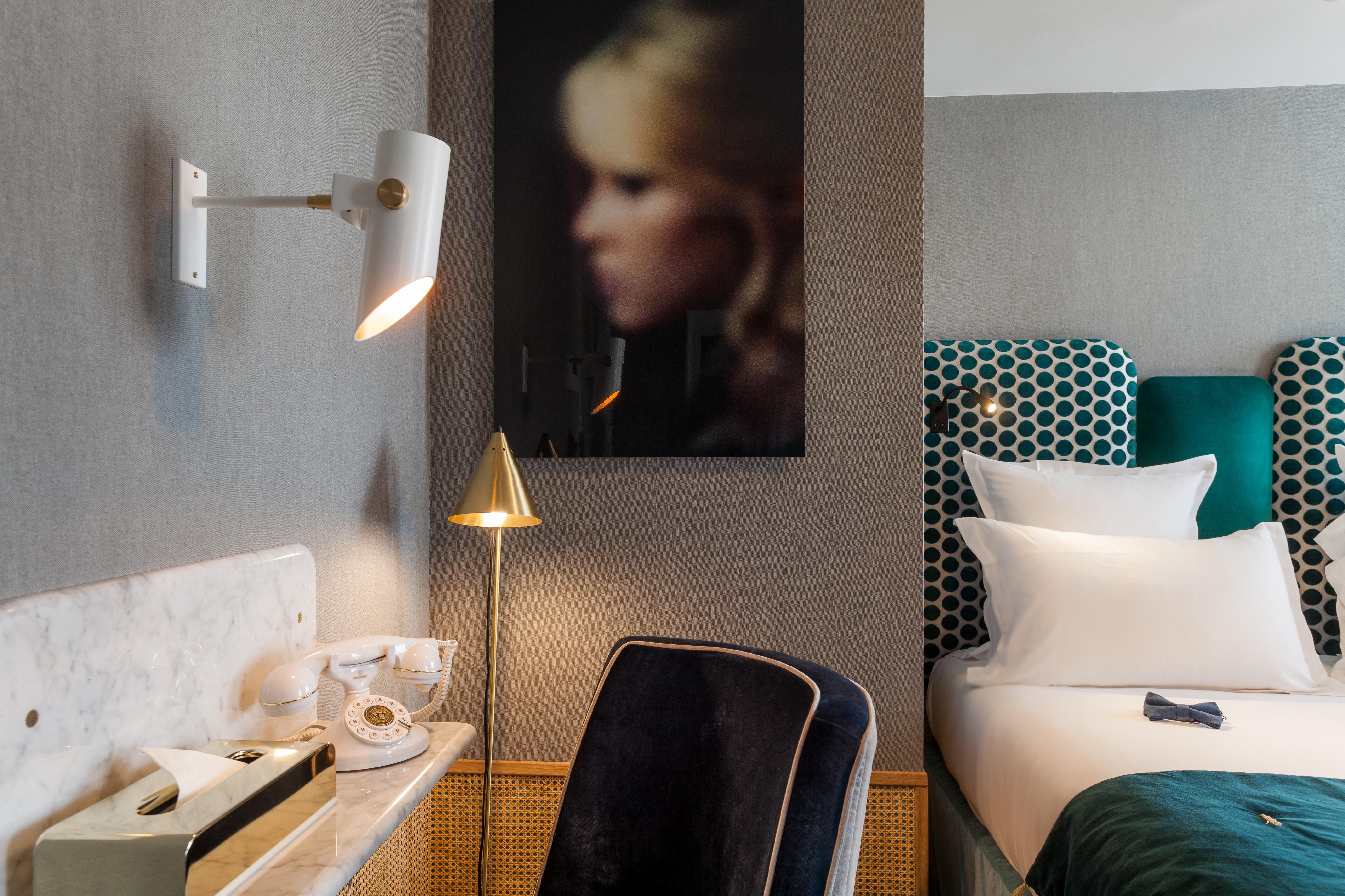 Handsome Hotel