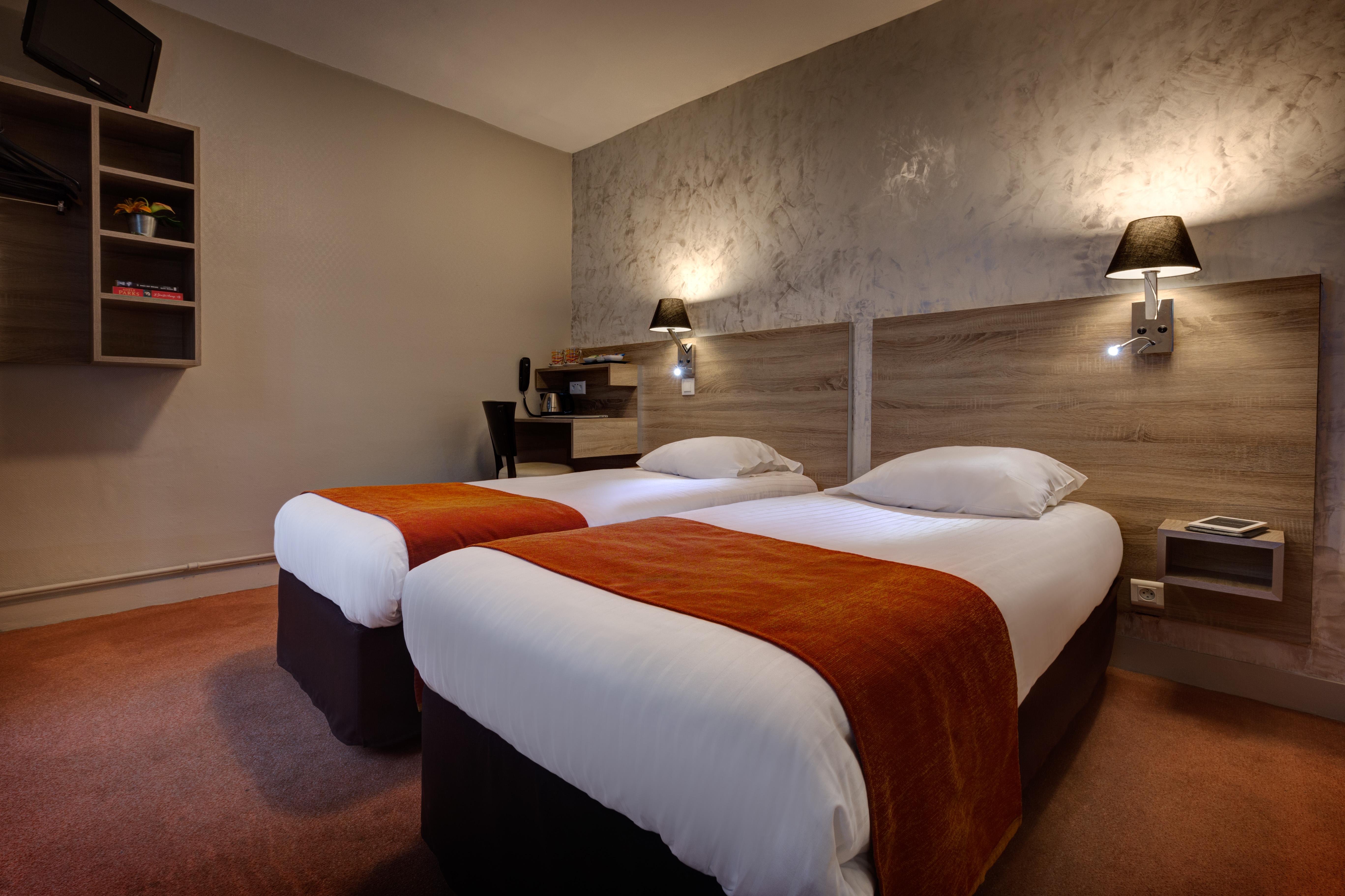 Léna Hotel 3*