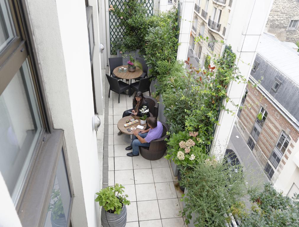 Alma Marceau Aparthotel 4*