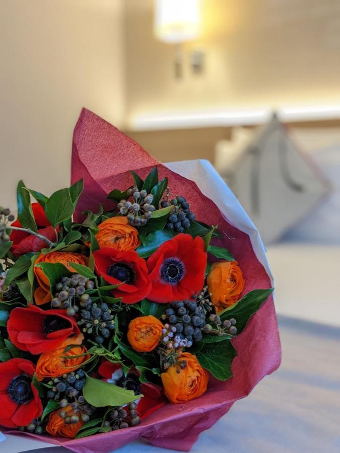 Magda Champs Elysees Hotel 3*