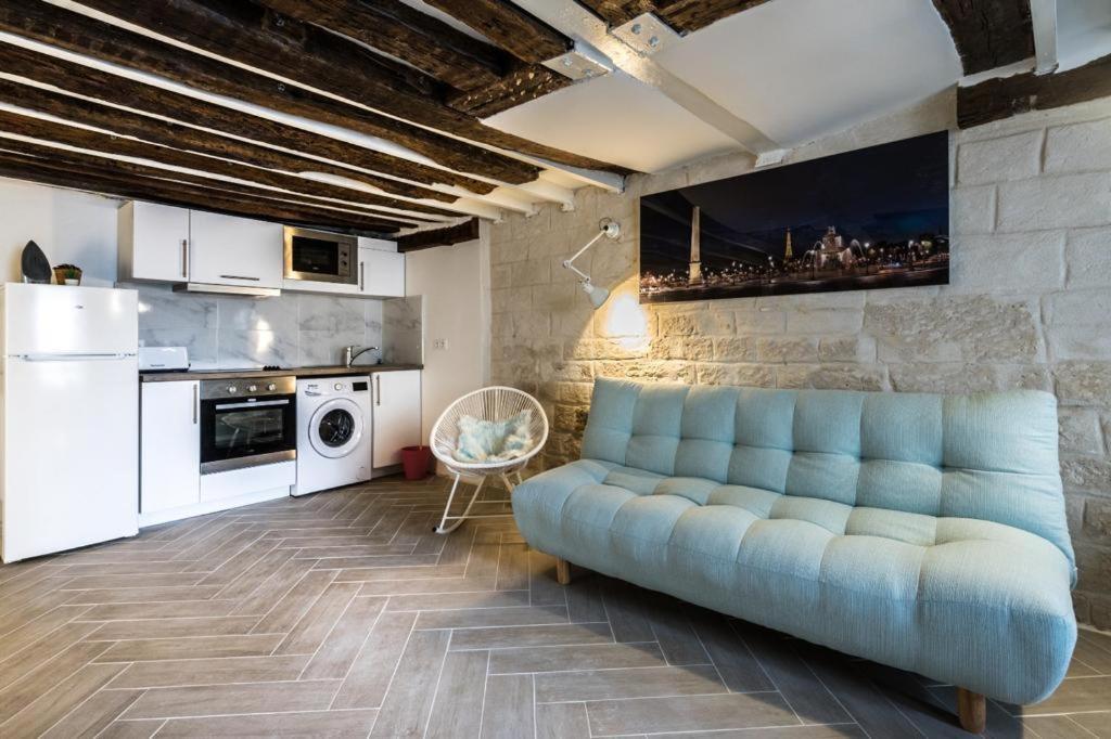 Typical Parisian Flat In Le Marais * Paris