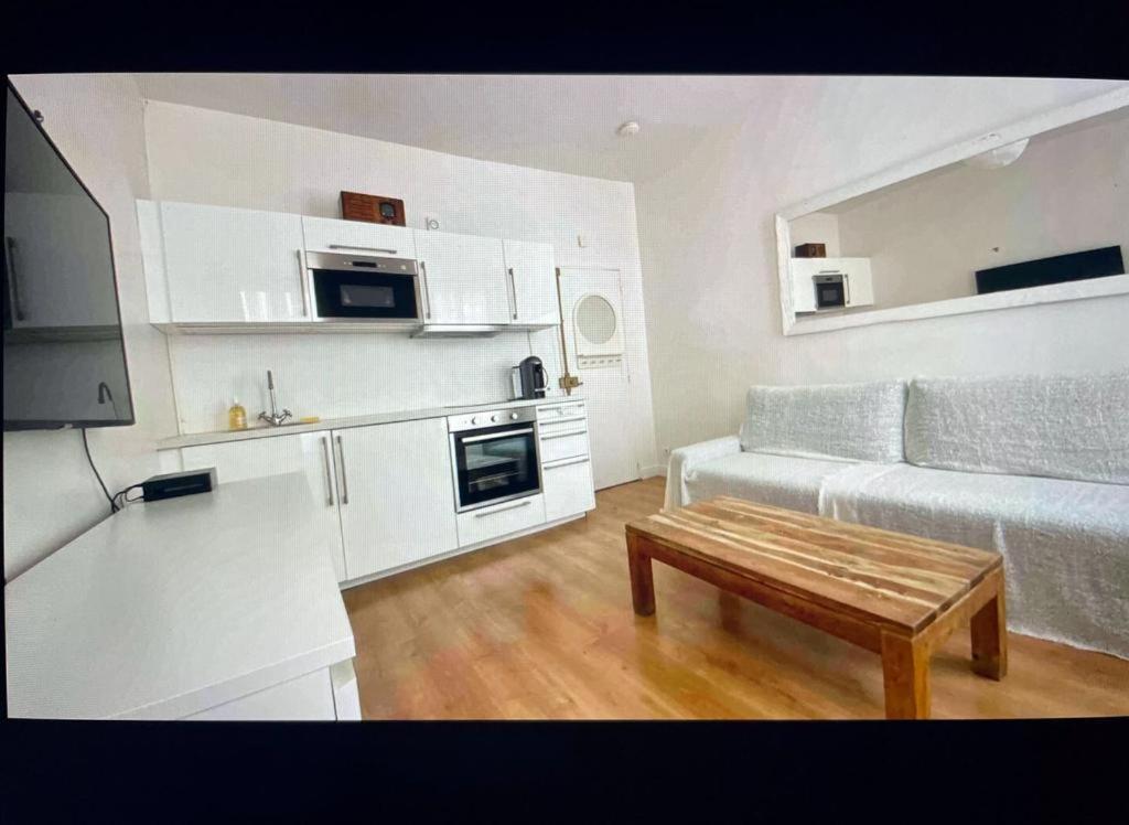 Cute One Bedroom In Le Marais *