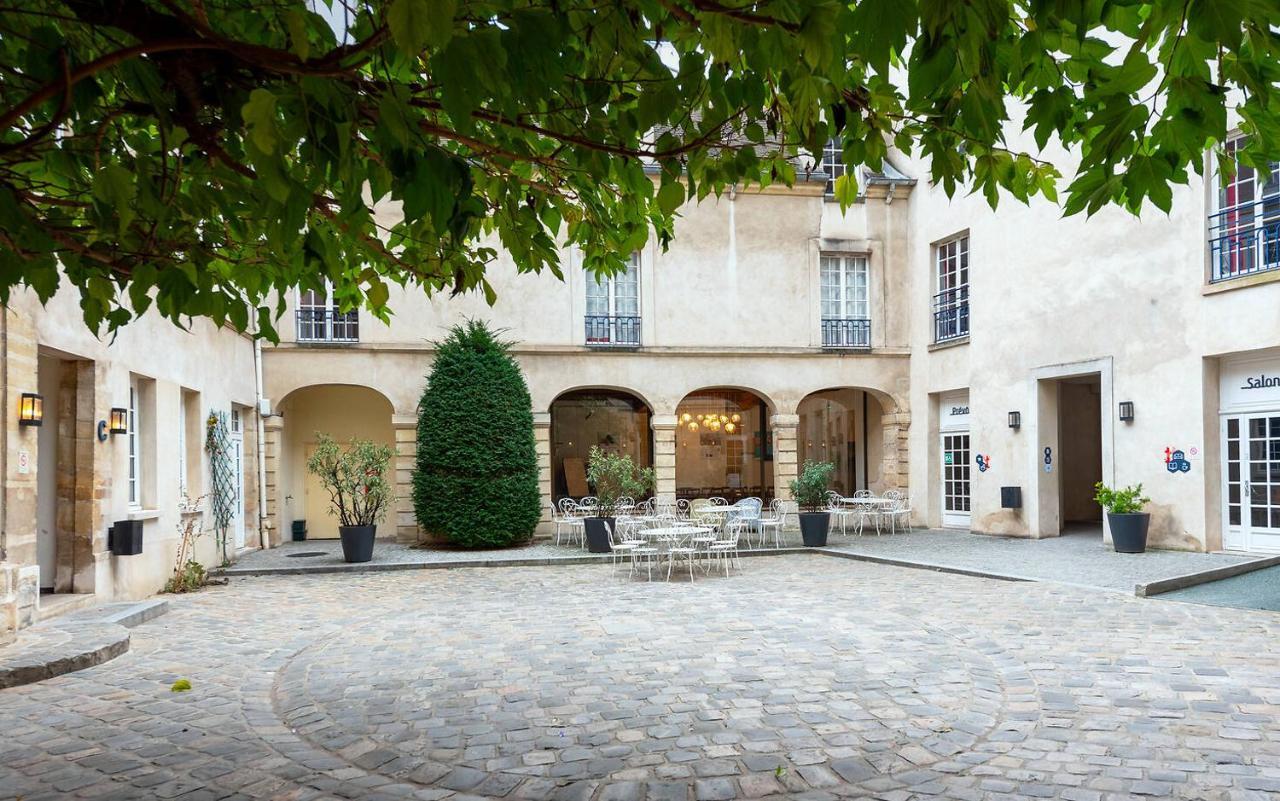 Mije Marais Hostel *