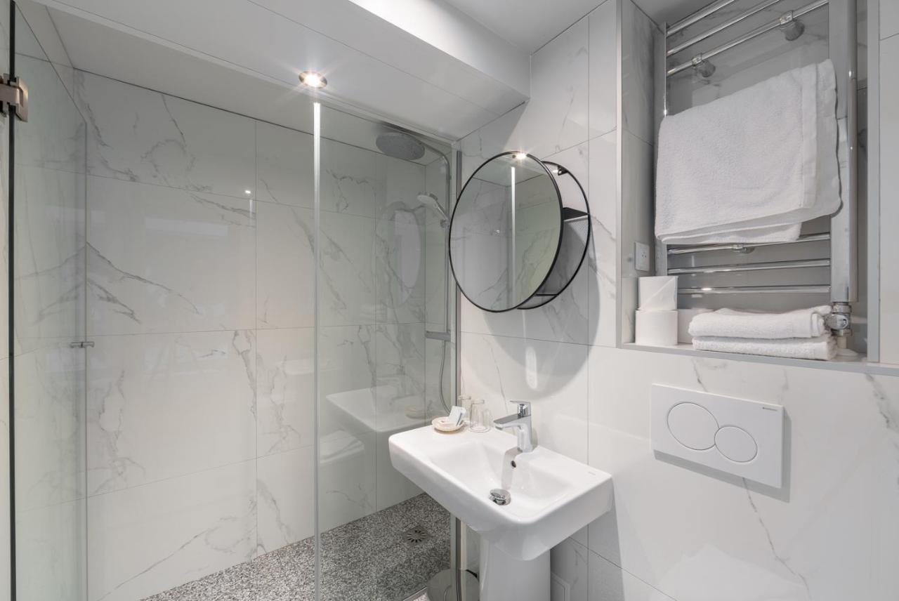 Saint Christophe 3* Paris