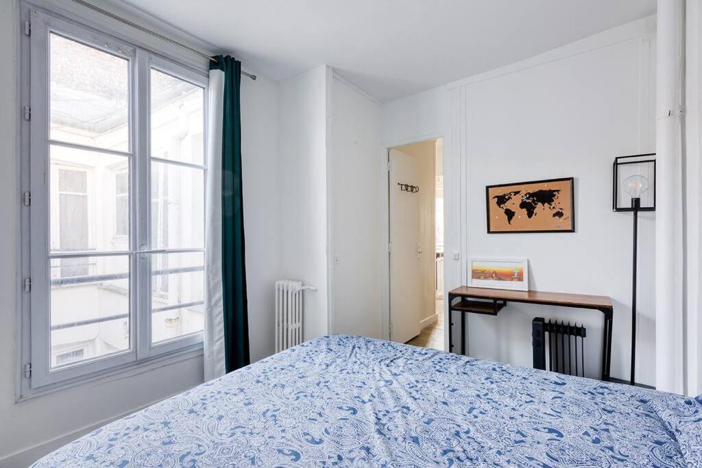 Flat With Billard And View Apartment Paris