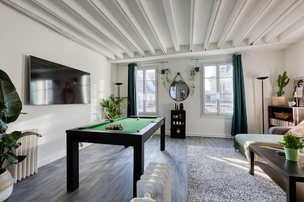 Apartment Flat With Billard And View *