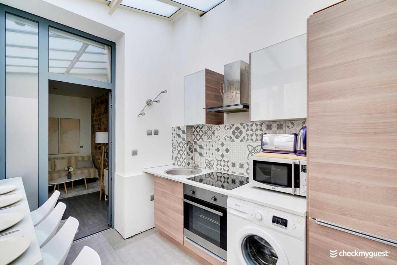 Cosy 2 Pers Voltaire * Paris