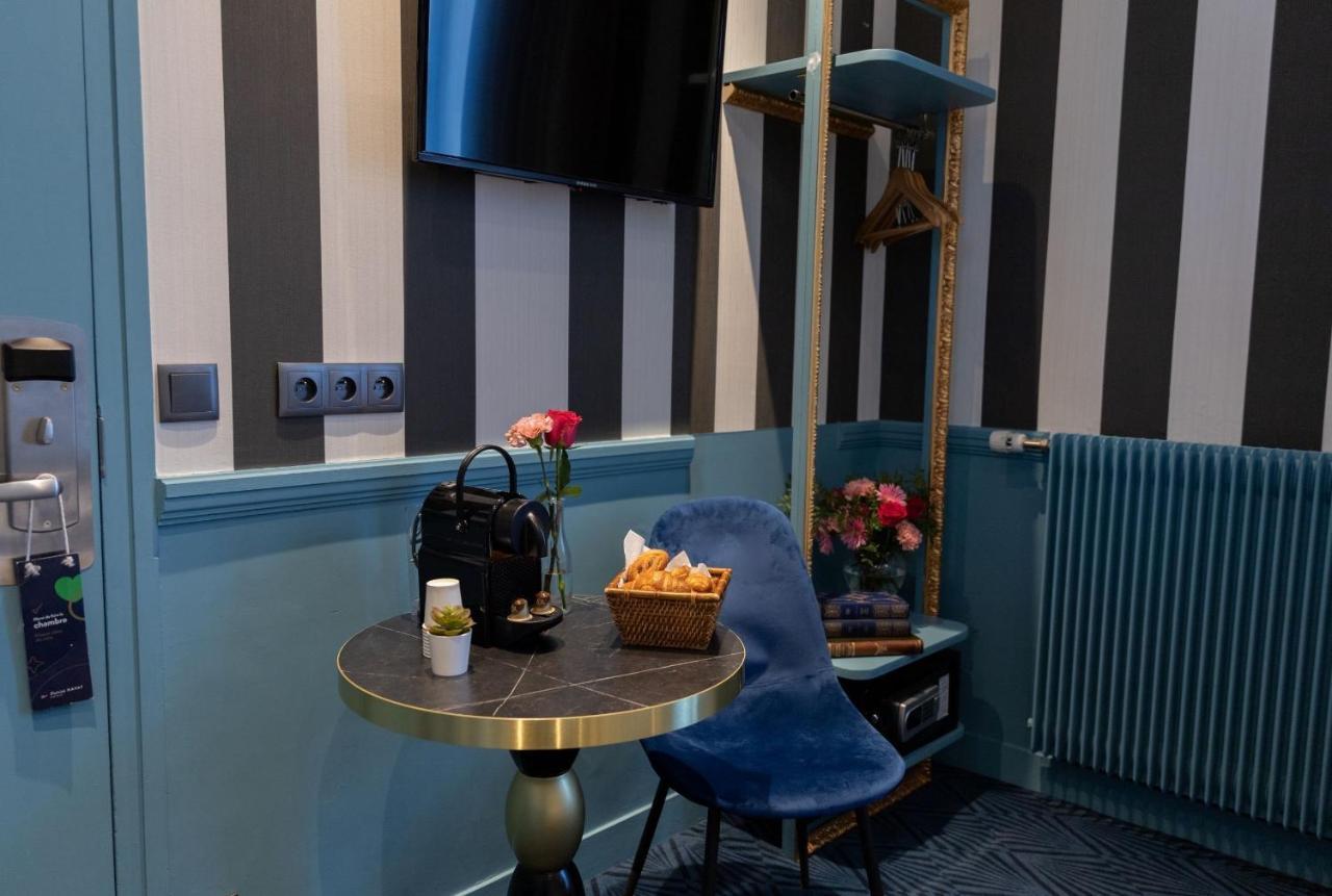 Hotel Du Theatre By Patrick Hayat Paris