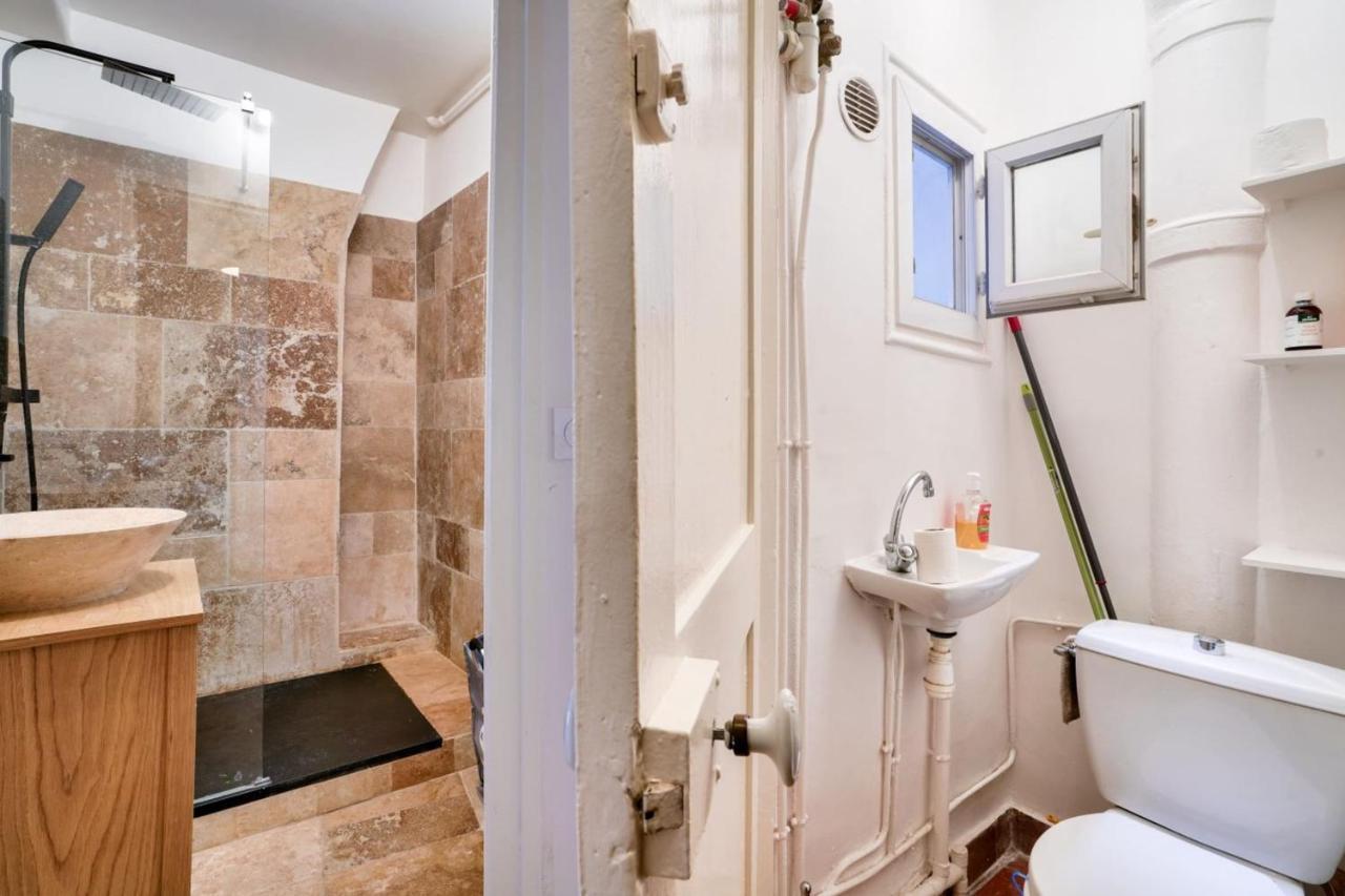 Appartement Charming For 2 People - 18 Paris