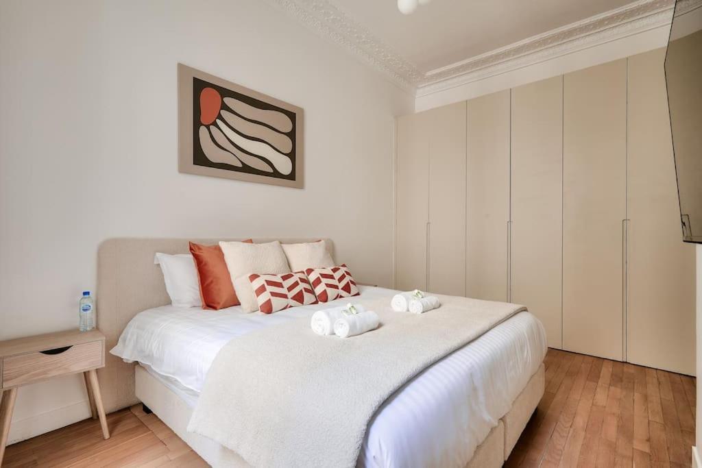 Apartment Superbe Haussmannien Aux Prestations Luxueuses *
