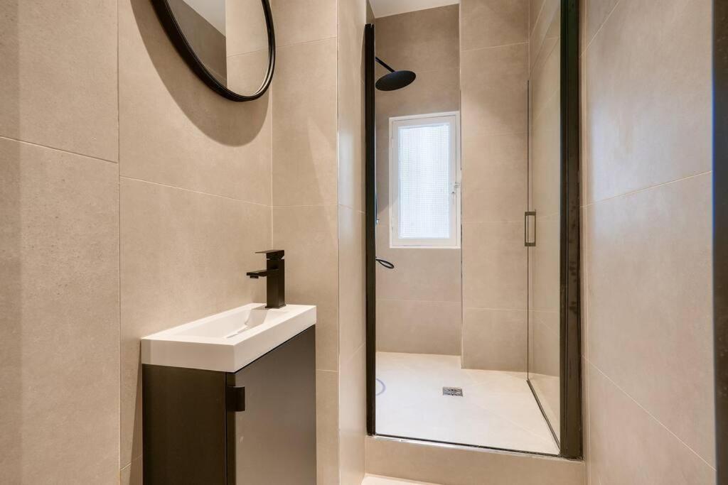 Apartment Superbe Haussmannien Aux Prestations Luxueuses *