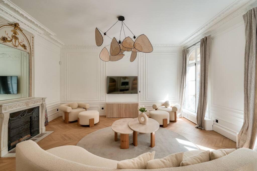 Superbe Haussmannien Aux Prestations Luxueuses Paris