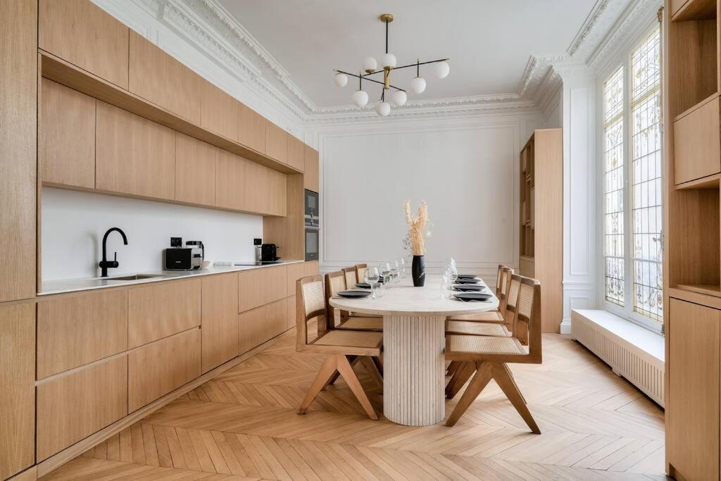 Superbe Haussmannien Aux Prestations Luxueuses Apartment Paris