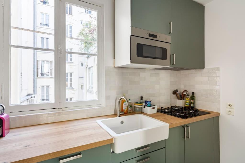 Haussmannien Place De L Etoile Apartment *