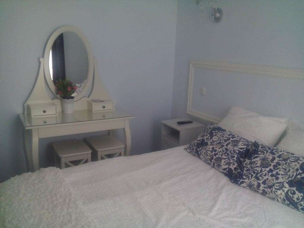 Andre Gill Hotel 2*