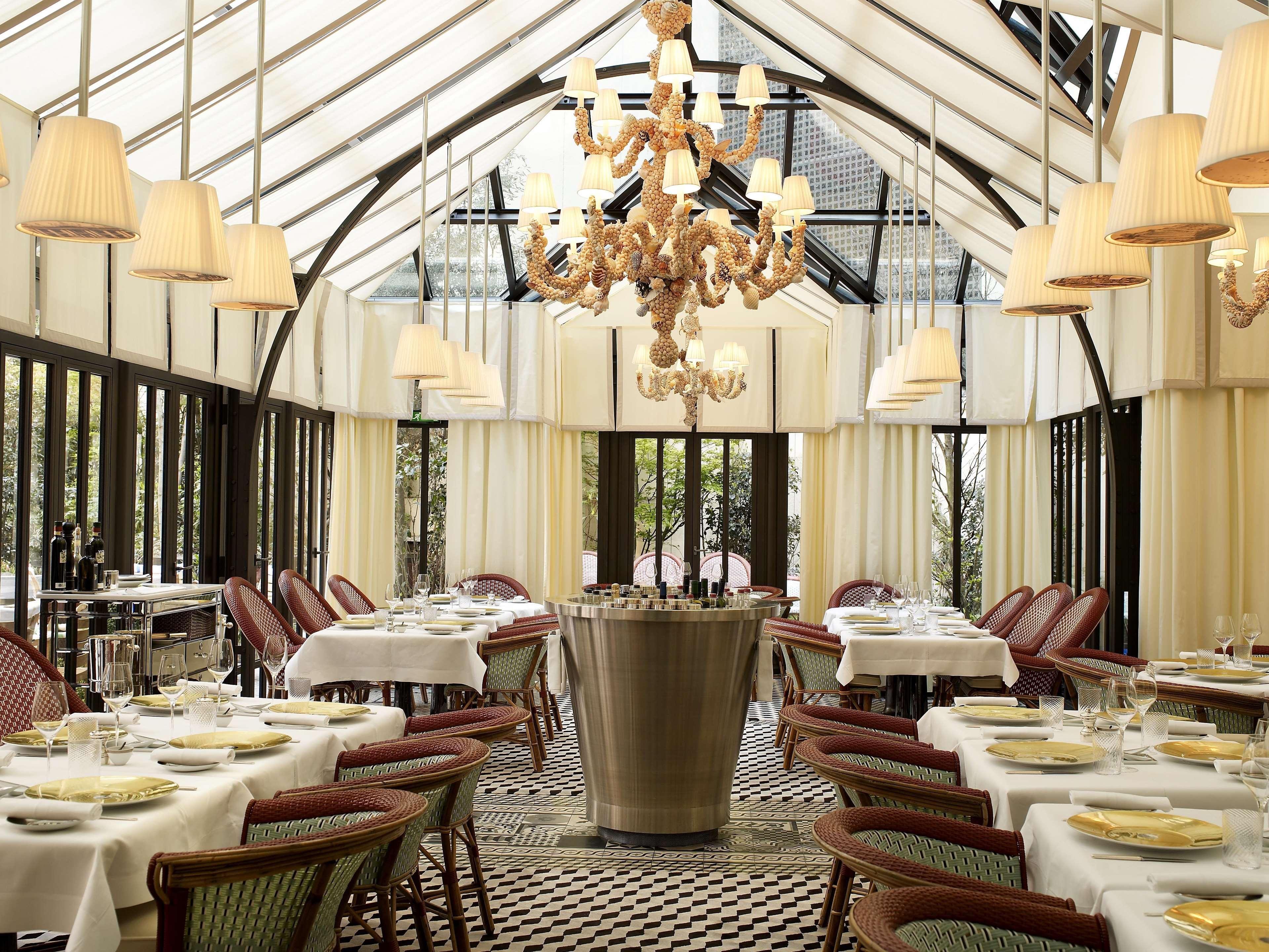 Le Royal Monceau Raffles 5*