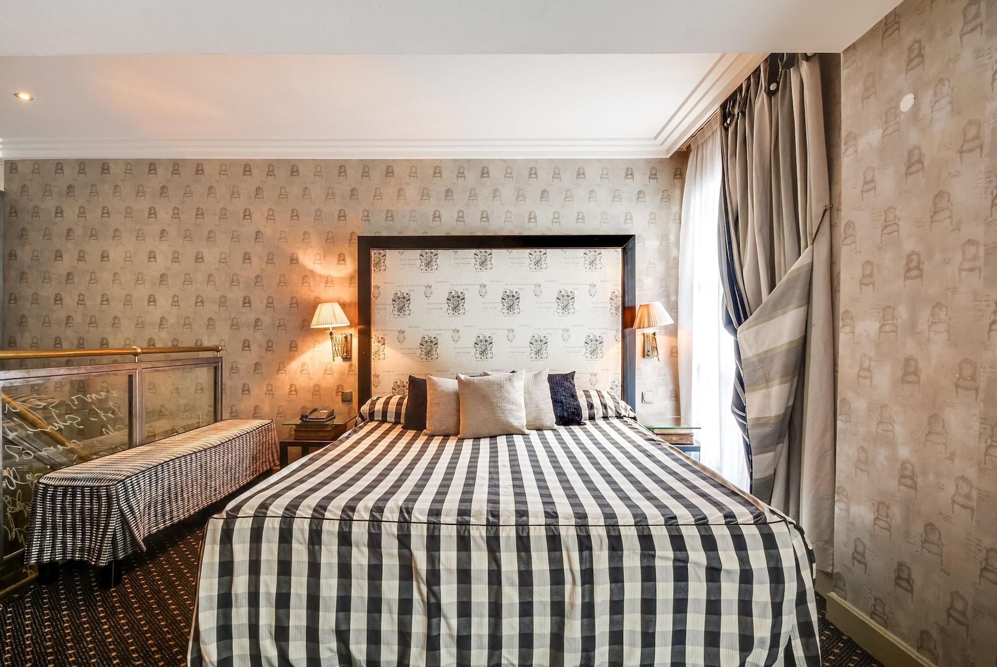 Lutece Port Royal Hotel