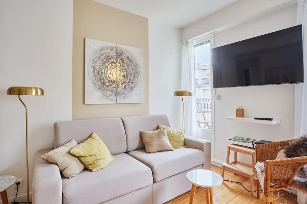 Rent A - Degas Apartment Paris