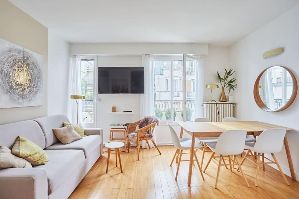 Rent A - Degas Apartment *