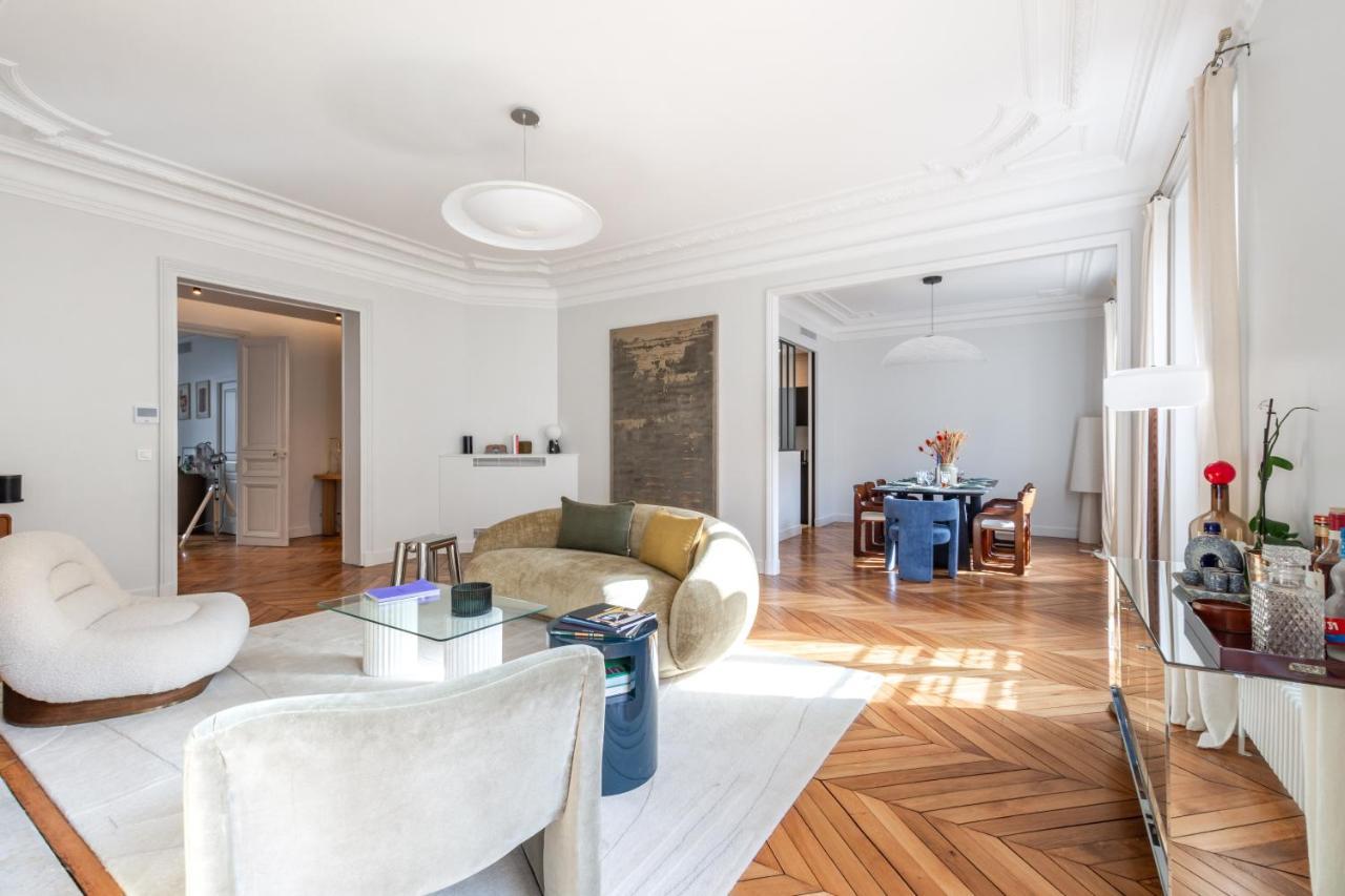 Luxury - 5 Min Walk From Champs-elysees Apartment *
