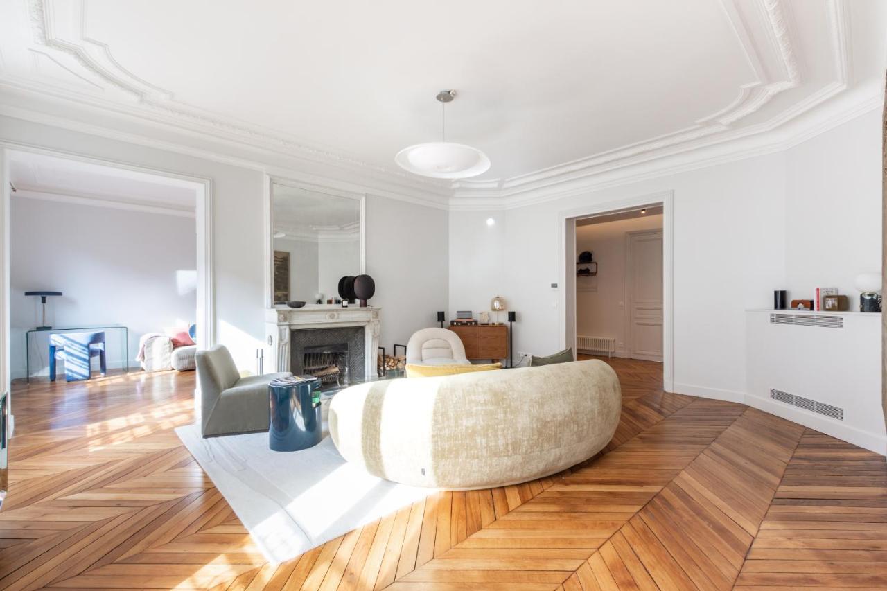 Apartment Luxury - 5 Min Walk From Champs-elysees Paris