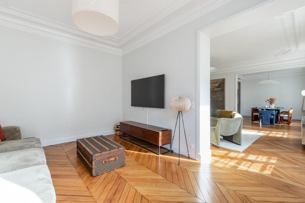 Luxury - 5 Min Walk From Champs-elysees Apartment Paris