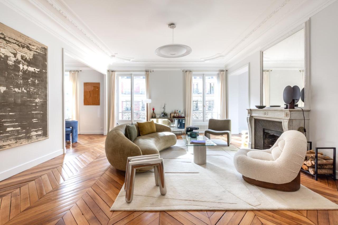 Luxury - 5 Min Walk From Champs-elysees Apartment