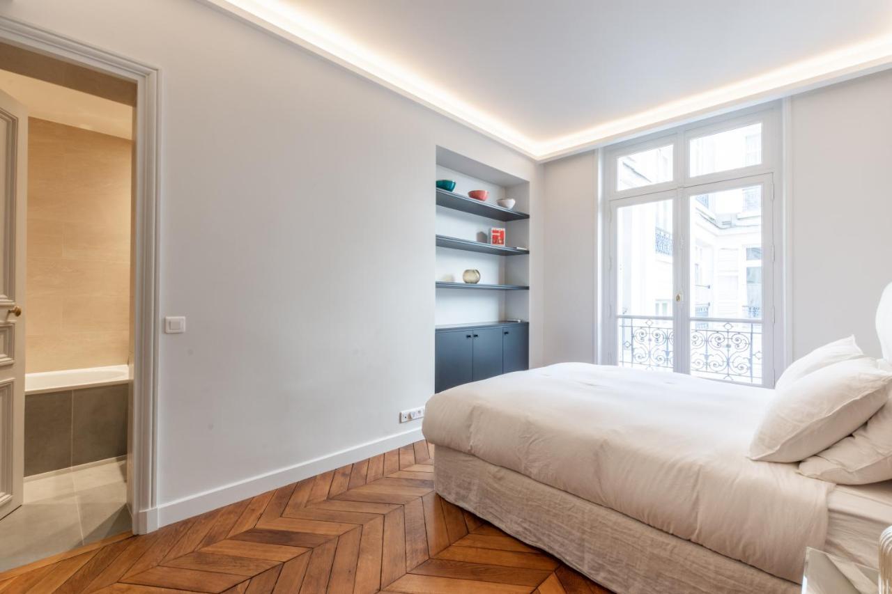 Apartment Luxury - 5 Min Walk From Champs-elysees Paris