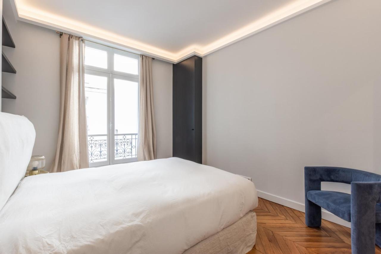Luxury - 5 Min Walk From Champs-elysees Apartment *
