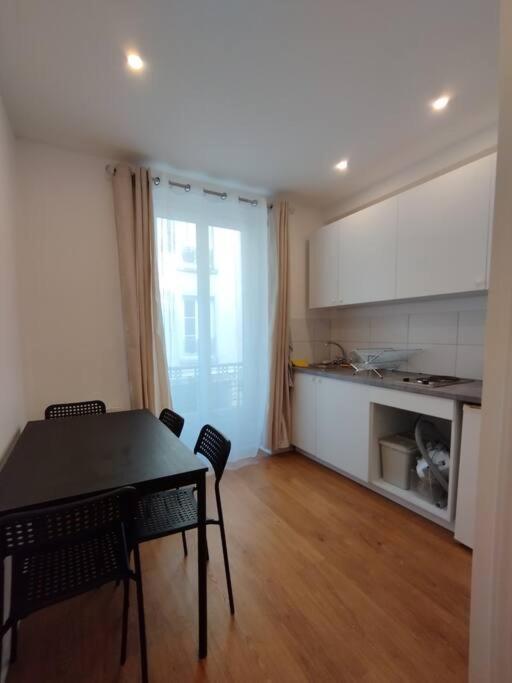 Studio Neuf Proche Du Metro Apartment