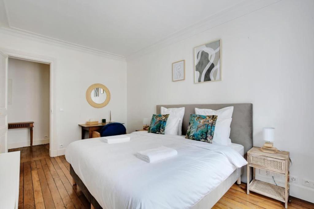 Apartment Elegant Parisian Flat - Monceau Paris