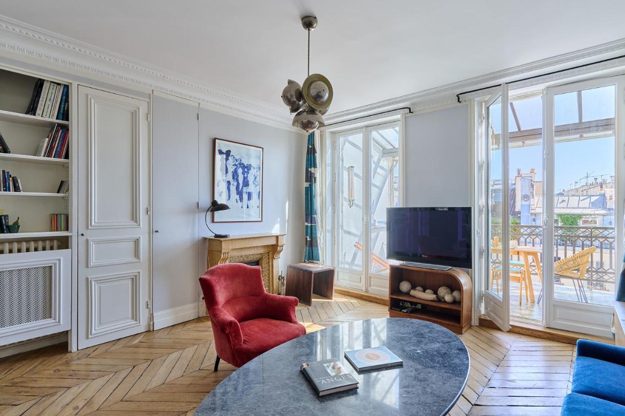 Center Of With Terrace By Studio Prestige Paris