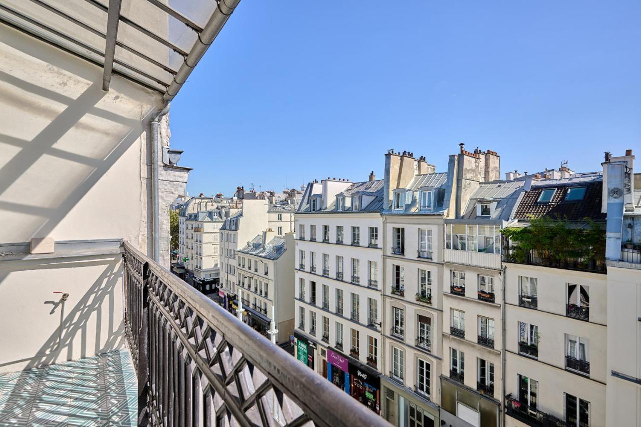 Center Of With Terrace By Studio Prestige Paris