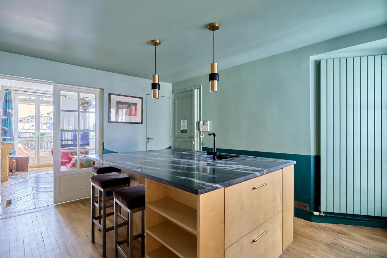 Center Of With Terrace By Studio Prestige Apartment *