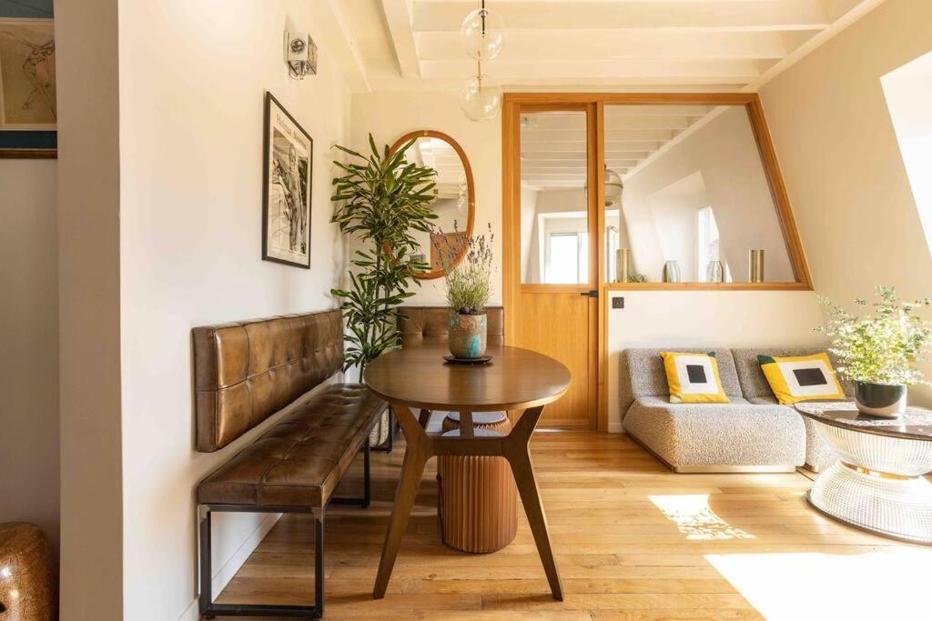 Dernier Etage A Montmartre Apartment Paris
