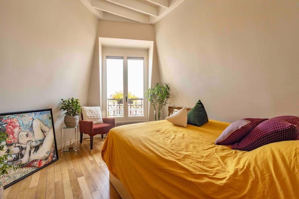 Dernier Etage A Montmartre Apartment