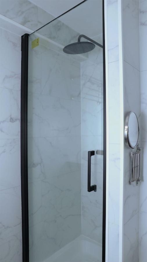 Champs Elysees & Arc De Triomphe - Cityapartmentstay Appartement Paris