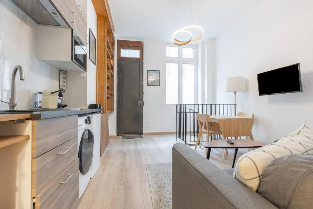Appartement Charming Two Bedroom Wagram 17th Paris