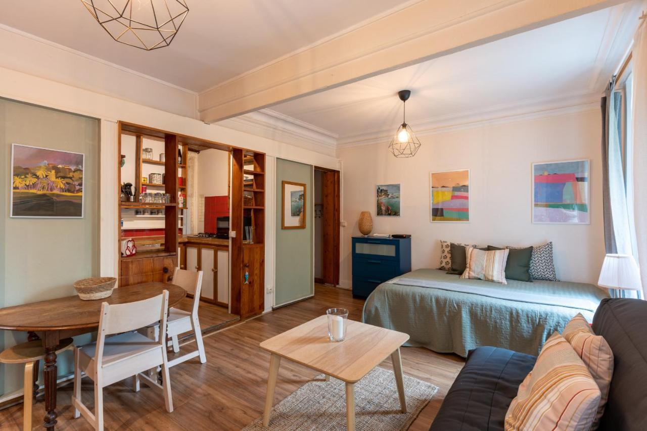 Apartment Au Coeur De Montmartre Paris