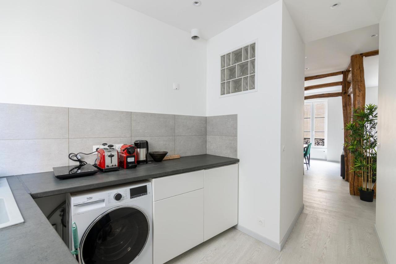 Appartement Luxurious 2 Bedroom Avenue Des Champs-elysees Saint-philippe Du Roule Free Netflix Paris