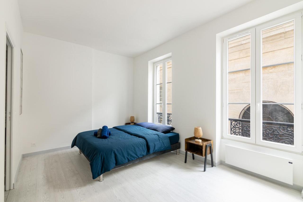 Luxurious 2 Bedroom Avenue Des Champs-elysees Saint-philippe Du Roule Free Netflix Appartement Paris