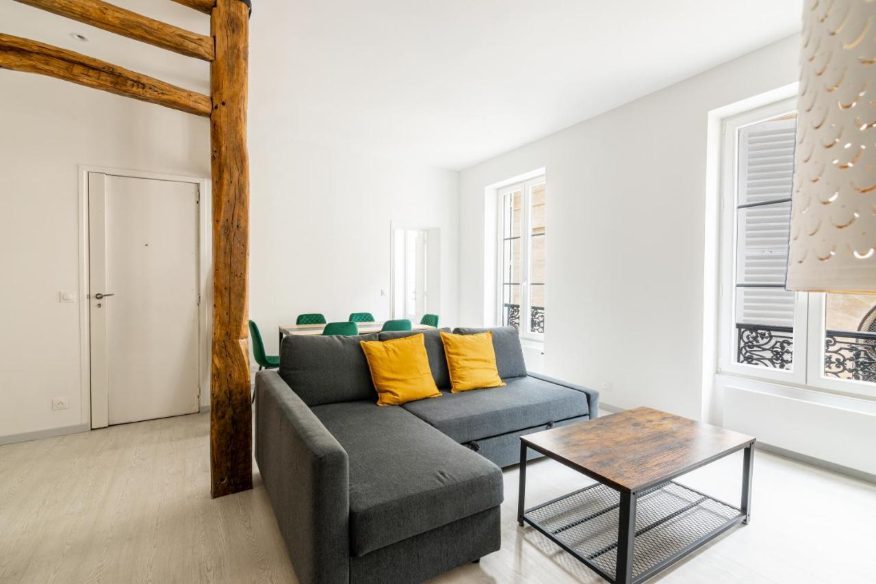 Appartement Luxurious 2 Bedroom Avenue Des Champs-elysees Saint-philippe Du Roule Free Netflix Paris