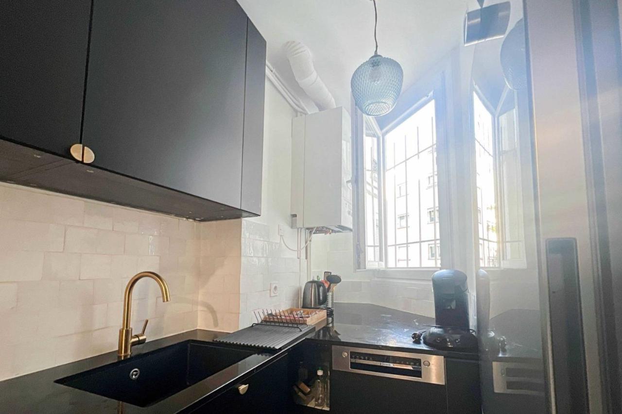 Apartment Renewed And Well-decorated In 12th Paris