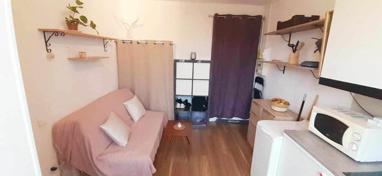 Studio Cosy 18e Jules Joffrin Apartment